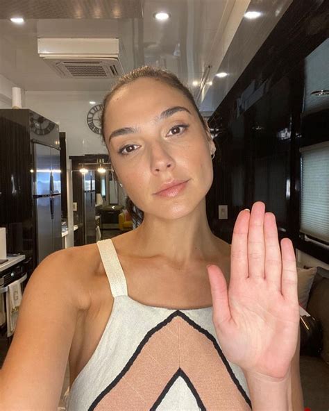 With tenor, maker of gif keyboard, add popular gal gadot animated gifs to your conversations. Gal Gadot - Instagram Photos 10/30/2020 - Celebrities Pictures