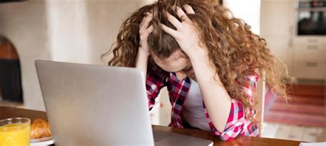 If you can't fix your pc, then you will need to boot it from a recovery cd or dvd, or from a new copy of windows 10. Windows 10 Won't Boot? Fix it with Startup Repair and ...