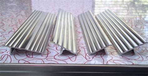 Whether you're refurbishing your table or building one from scratch, you'll find the table trim molding you need here. Retro Metal Banding | Table Banding | Metal Edging | | Metal table, Metal edging, Retro dining table