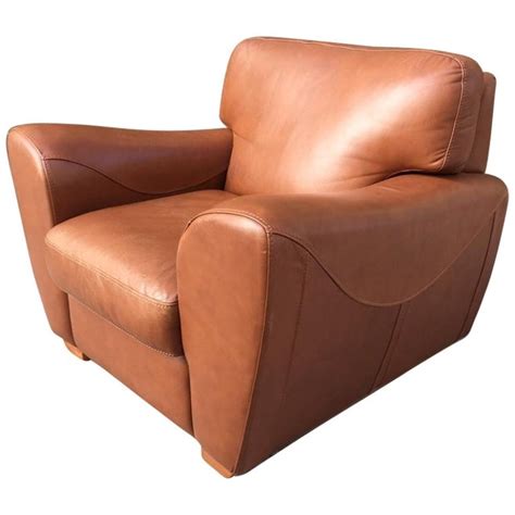 Safavieh buckler club chair the buckler club chair updates a familiar form for relaxed transitional interiors. Oversize Italian Leather Club Chair For Sale at 1stdibs