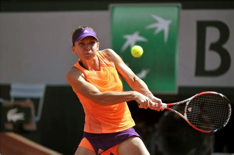 Betting on mag linette v halep? Simona Halep vs Magda Linette Roland Garros 2019 Preview ...