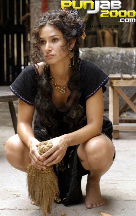 A tale of love' (1996). Indira Varma - Punjab2000.comPunjab2000.com