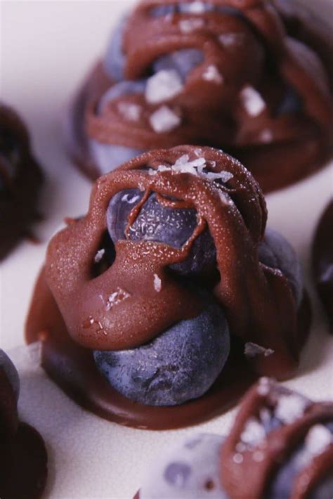 5 healthy low fat desserts to satisfy a chocolate craving. Chocolate Blueberry Clusters | Recipe | Blueberry desserts ...