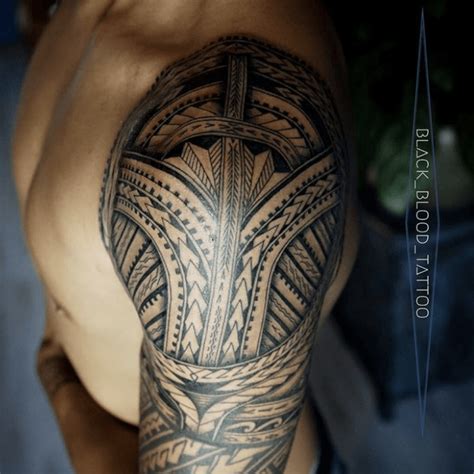 Check spelling or type a new query. TatMasters - Lees alles over Tribal tattoos