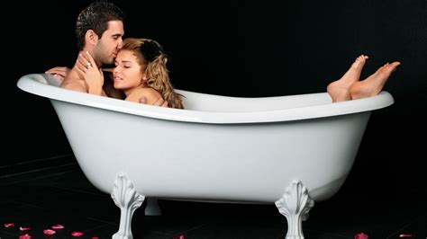 Young cute perfect teen girls. The lovers take a bath - Phone wallpapers