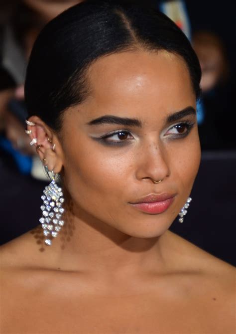 Zoe kravitz's instagram proves she's the height of style. Zoë Kravitz: vriend, vermogen, lengte, tattoo, afkomst ...