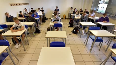 Scopri tutti i negozi unieuro in puglia. Scuola, in Puglia la protesta dei presidi: "No alla ...