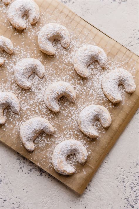 They're ground to a fine texture much like flour. Christmas.cookies With Almond Flour - Almond Cookies Bake ...