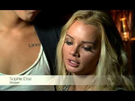 She is the youngest woman begin elected to congress in 2014. Sophie Elise i håndjern med Thomas Numme - YouTube