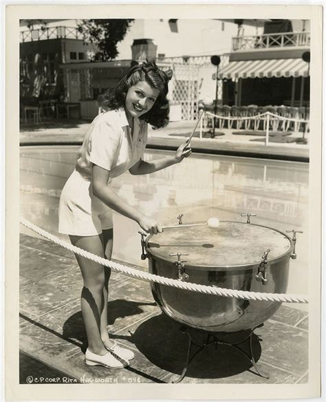 An american actress and dancer, and one of the most popular and glamorous film stars of the 1940s. Pin on Rita Hayworth