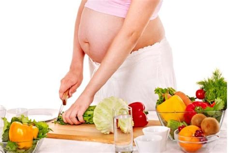 Choose foods that have little to no added sodium, sugars or. Healthy Food Choices for Pregnant Women - Women Fitness ...