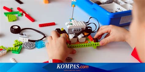 Berisi 73 halaman, full colour, tiap lembar penuh dengan contoh model. Bukan Lagi Mainan, Robot Kini Jadi Teman Belajar Anak