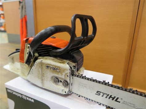 On the stihl 024, the air box cover doesn't fit right on the blade side. Stihl 024 av super sahat - Nettikone