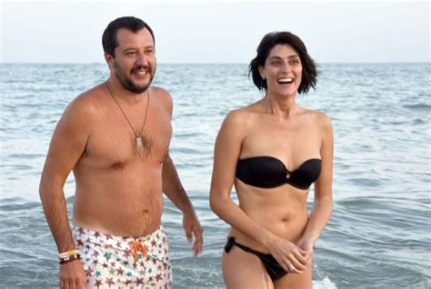 Jul 02, 2021 · matteo salvini: Elisa Isoardi: età, altezza e peso. Chi è la fidanzata di ...