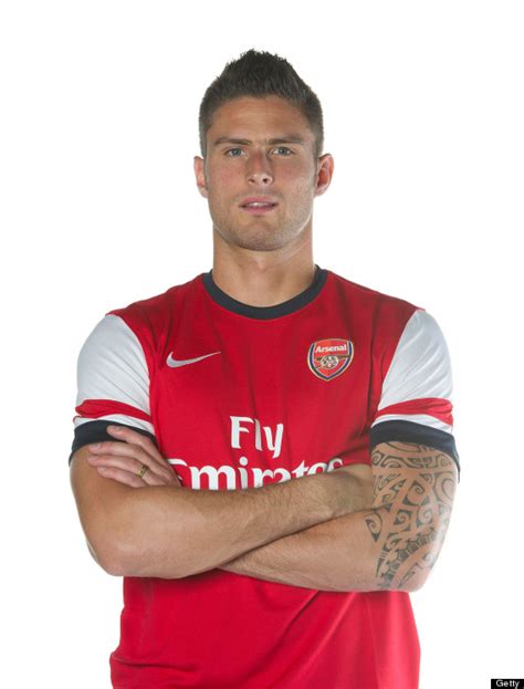 Latest on chelsea forward olivier giroud including news, stats, videos, highlights and more on espn. Arsenal Unveil Olivier Giroud As Second Summer Signing ...