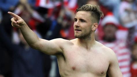 Manchester united defender shaw made his first. Luke Shaw (1600×900) | Athletic supporter, Wrestling, Ca mau