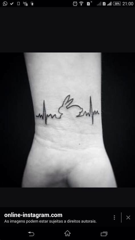 That's one possible theory after dissecting her massive new back tattoo, which she describes as beautiful alien scars. the canadian musician unveiled her body art. Pin von Vivian Grimes auf Rosie in 2020 | Hase tattoos ...