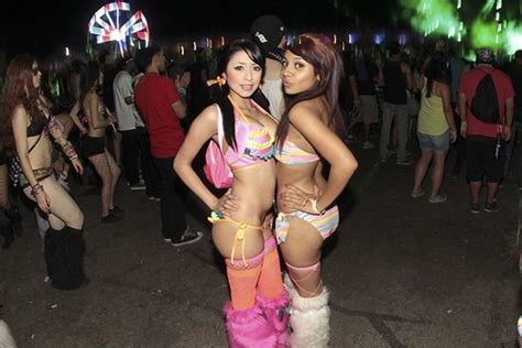 Congratulations, you've found what you are looking these hot ladies are so into bukkake ? Holy Shit! Asian Girls Sure Look Hot in Rave Outfits ...