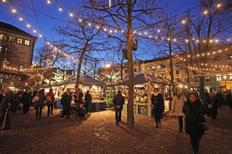 In der nach frankfurt am main zweitgrößten stadt hessens wohnten ende 2019 rund 278.000 menschen. Sternschnuppenmarkt in Wiesbaden 2018