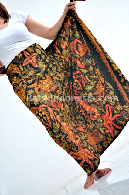 Cara memakai kain batik sebagai rok dan dress | 10 styles with only 4 kain batik. The Hartanto's Family: Tutorial : Cara Pakai dan Lilit ...