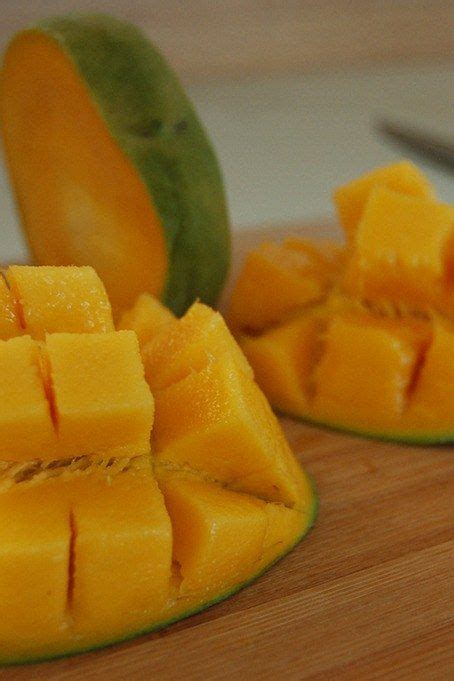 See more of selena gomez on facebook. Selena Gomez's 14 Favorite Foods (With images) | Favorite ...