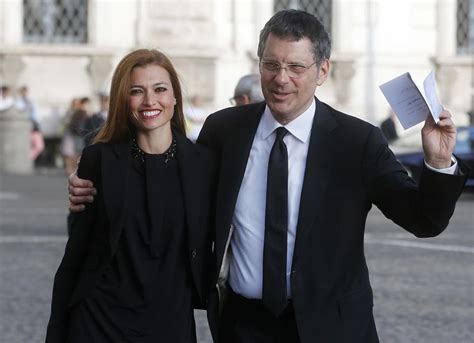 Ecco i possibili sintomi e le cause. Fabrizio Frizzi, chi è la donna per cui lasciò Rita Dalla ...