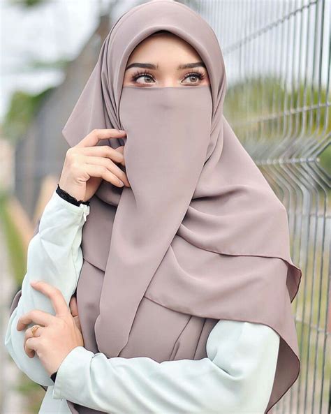 Berikut ini kumpulan cewek cewek cantik dan mansi yang meneduhkan pandangan karena memakai cadar. Model HIjab Photography Cadar manis Hijab Muslimah manis ...