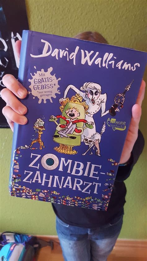 David walliams ist der erfolgreichste britische kinderbuchautor der letzten jahre und gilt als würdiger i absolutely love david walliams's books. Die Bücher von David Walliams, Zombie-Zahnarzt, Ratten ...