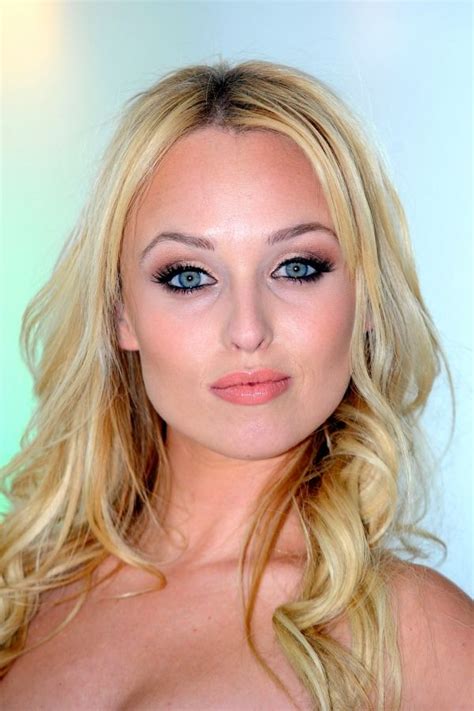 She is best known for portraying theresa mcqueen in the channel 4 soap opera hollyoaks from 2008 until 2016. Jorgie Porter | Jorgie porter, Celebrity pictures, Actress ...