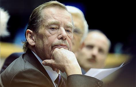 Czech playwright and former dissident who led his nation after the collapse of communism. Václav Havel i Bobby