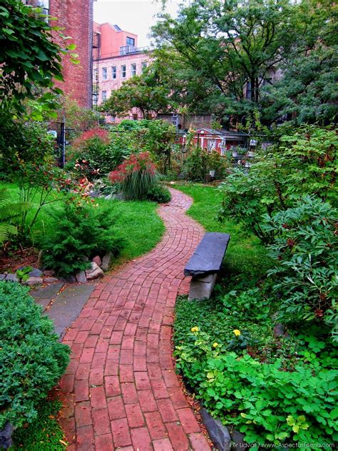 Top new york city gardens: LEUFSTA 3 SOUTH: Inspiration Clinton Community Garden ...