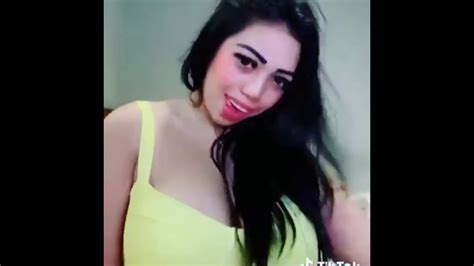 Hal yang perlu menjadi tauladan dari sosok bung tomo yakni sebagai sosok pemersatu bangsa. Kumpulan cewek sexy pemersatu bangsa - YouTube