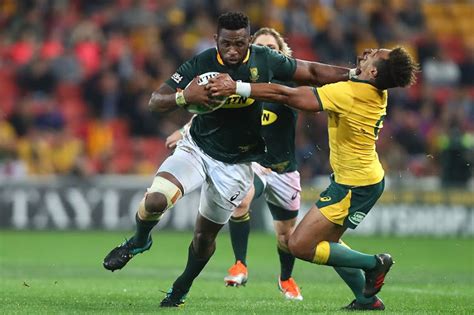 Rassie erasmus lights on roof. Bok coach Rassie Erasmus confirms captain Siya Kolisi's return