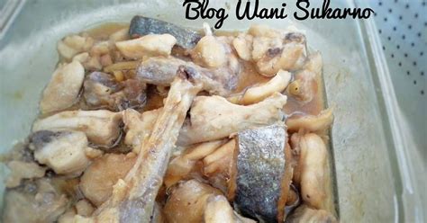 Click here to open zoom in to image. AYAM KUKUS IKAN MASIN (With images) | Food, Recipes, Chicken