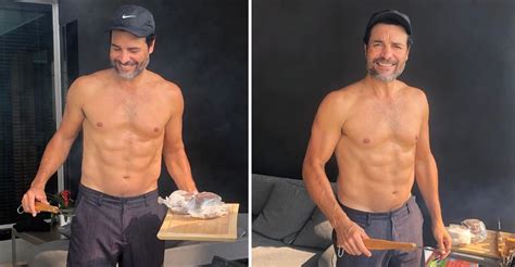 Chayanne vs ricky martin lo mejor de lo mejor 30 grandes exitos romanticos. Chayanne pasa la cuarentena sin camisa y cocinando para su ...