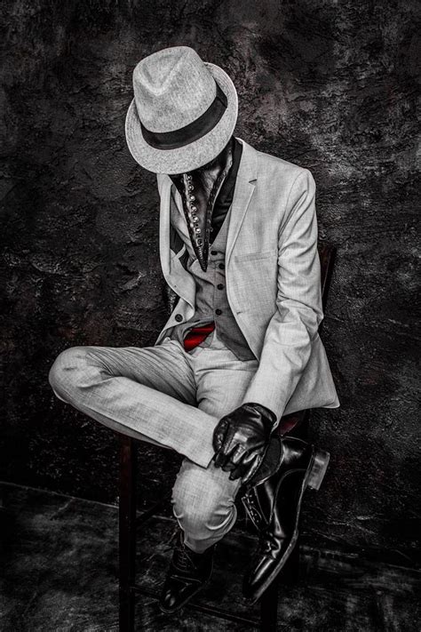 Discover the latest fashion trends with asos. 煮付 Nitsuke / ペストマスク on in 2020 | Plague doctor, Plauge ...