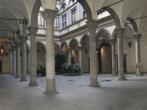 What's the best way to experience palazzo. RenEU - Palazzo Strozzi - the Fortune of Machiavelli