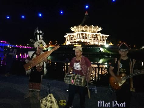Kuching dan dicadangkan minum pagi di cofee'o conner. MAT DRAT: PERCUTIAN KE KUCHING - Tips & Panduan Bercuti