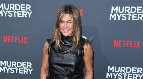 Welche kurzhaarfrisuren es gibt, wie du sie stylen kannst und welche schnitte gerade besonders angesagt sind, erfährst du hier. Jennifer Aniston hat keine glatten Haare: So sehen sie ...