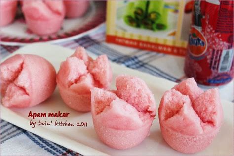 Selain pakai oven, kalian juga bisa loh membuat kue kering. Resep Apem Putih Anti Gagal / Foto ala kadarnya, habis bikin pesanan lgsung cekrek.