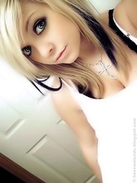 See more ideas about scene girls, hair, scene hair. EMO Blog: EMO Blonde Girl Posing