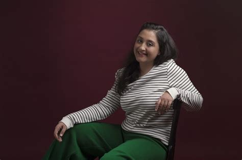 İşte, ecem erkek'in hayat hikayesi. RaniniTV Ekspres: 15 Soruda Ecem Erkek - 1 - Ranini.tv
