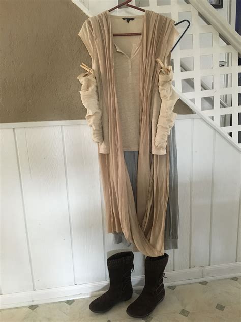 I am super excited to announce this awesome rey skywalker costume! Pin on Rey