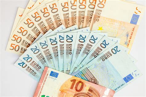 900 euro to south korean won according to the foreign exchange rate for today. 900 Euro Kredit sofort leihen - Kleinkredit 900 € online ...