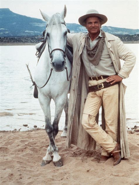 Official page of terence hill shop.terencehill.com. Der Nobody mit den strahlendblauen Augen: Terence Hill ...