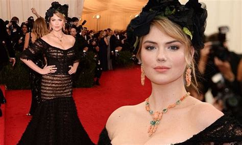 Le contenu d'un comprimé présenté comme étant. French fancy: Kate Upton proves a true risk-taker at the ...