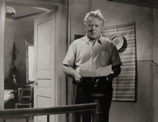Bis zum sommer solle eine impfung für jeden zugänglich sein. Porträt des Films Oberstadtgass by Thomas Staedeli