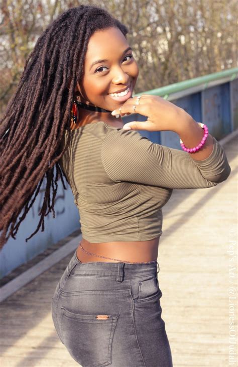 Hairstyles can be numerous, but one that brings out the best in you and suits your facial features is the best. Pin by Freeform Thoughts on Semi-Free/Freeform (With ...