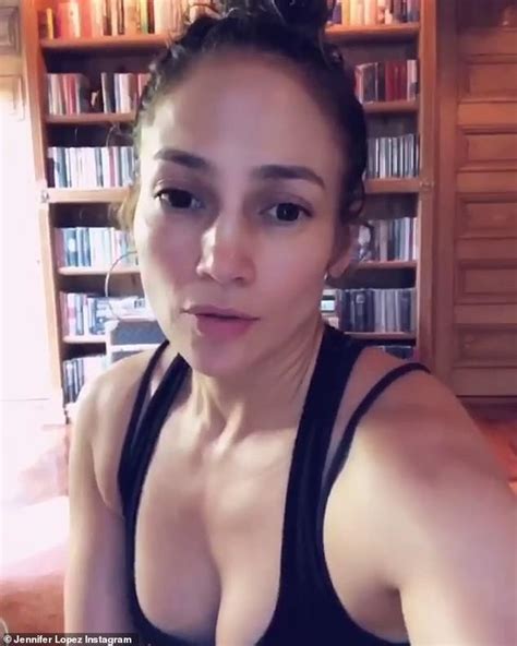 Jennifer lopez queen запись закреплена. Jennifer Lopez poses makeup free with plunging top in ...