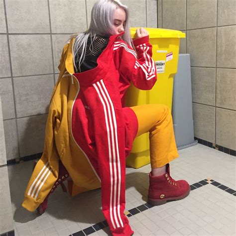 Her fashion choices remind me of rihanna because they are so difficult to. yoooo what the heck is my style | Billie eilish, Billie, Style